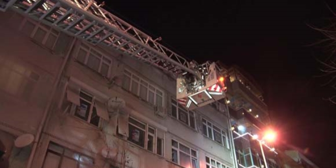 İstanbul'da bir iş yerinde yangın meydana geldi