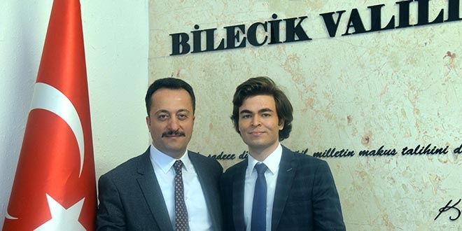 Bilecik'te öğrenciler bir günlüğüne idareci oldu