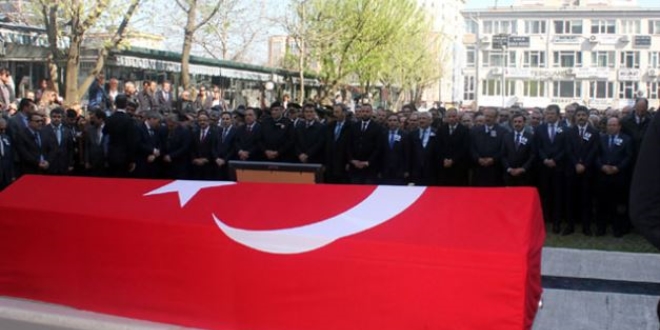 Hayatını kaybeden başsavcı vekili toprağa verildi