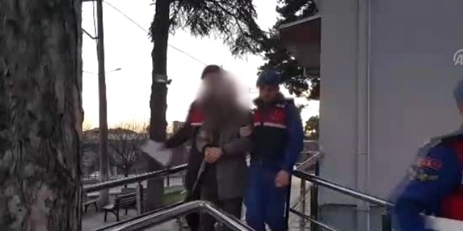 Sakarya'da 'sahte jandarma'lar yakalandı