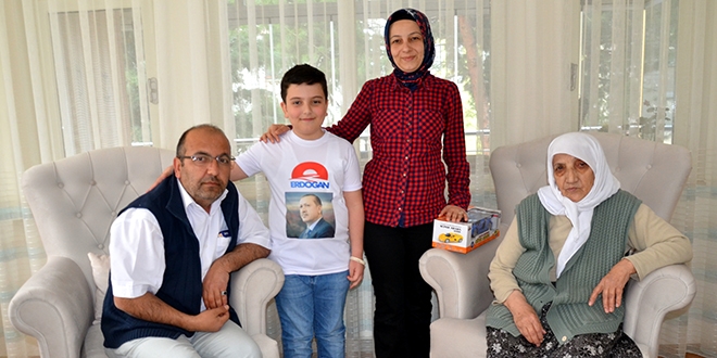 İlkokul öğrencisinin Cumhurbaşkanı Erdoğan sevinci