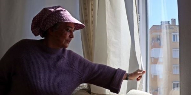 Güneşin erittiği kadının yaz kabusu
