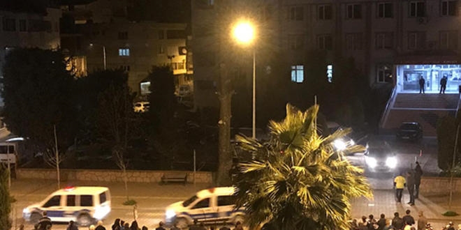 Sr perdesi araland... Altndan cinayet kt