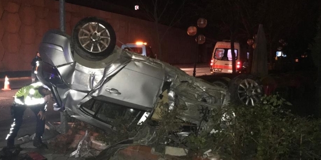 Bursa'da feci kaza:1 ölü 2 yaralı