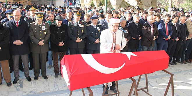 Kazada hayatını kaybeden komando toprağa verildi