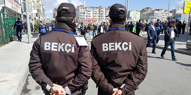 Bekçiler ilk kez miting görevinde