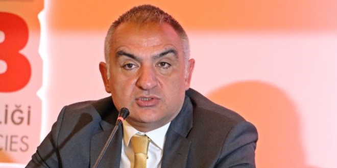 Bakan Ersoy açıkladı: O kanunu geliştiriyoruz