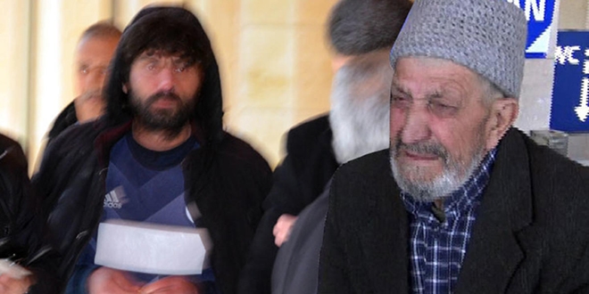 Tespih satan yaşlı adama saldırı
