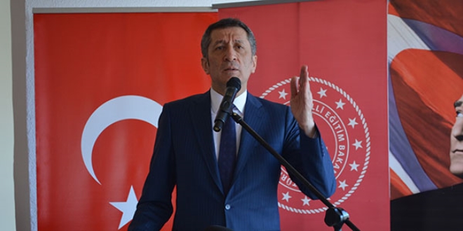 Bakan Selçuk duyurdu... Eylül'de ders sayısı düşüyor
