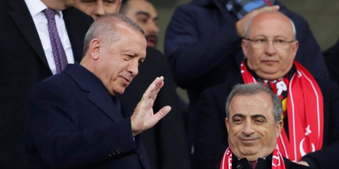 Cumhurbaşkanı Erdoğan Türkiye-Moldova maçında