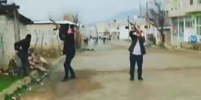 PKK'nın Drone'unu düşürmek için silahını alan ateş açtı
