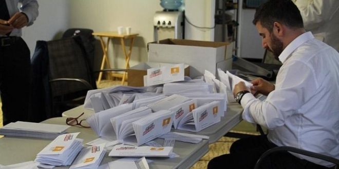 AK Parti'den 500 bin İstanbullu gence mektup