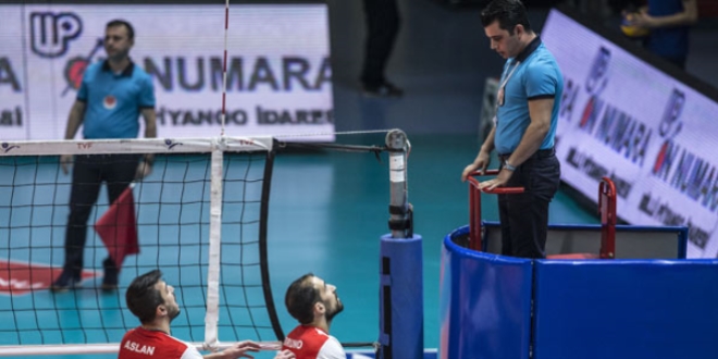 Lise öğrencileri 'voleybol hakemlik sertifikası' alabilecek