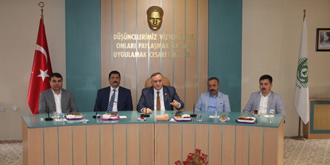 'PKK'lılara yer veren bir partiden ülkeye ne fayda gelir'