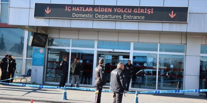 Meslektaşının vurduğu polis memuru hayatını kaybetti