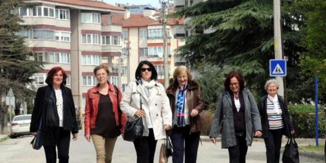 Kadın muhtar adayının, tüm azaları da kadın
