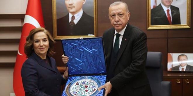 Cumhurbaşkanı Erdoğan, Uşak Valiliğini ziyaret etti