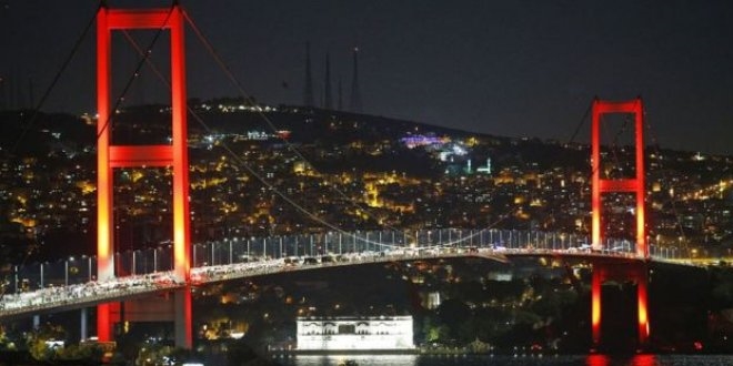 15 Temmuz Şehitler Köprüsü'nde intihar girişimi