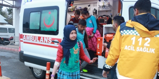 Hastaneye kaldırılan 73 öğrenci taburcu edildi
