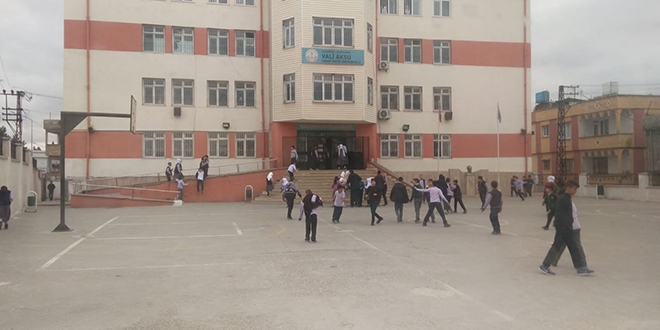 Günün kahramanı: Okulun güvenlik görevlisi