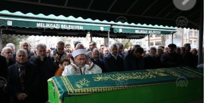 Trk- eski genel bakan Kumlu, son yolculuuna uurland