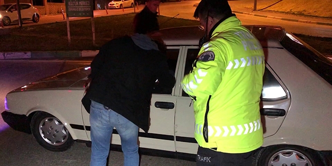 Polisten kaçan sürücü, otomobil fiyatı kadar ceza yedi