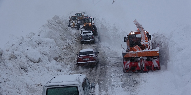  den karayolunda ara geiine izin verilmiyor