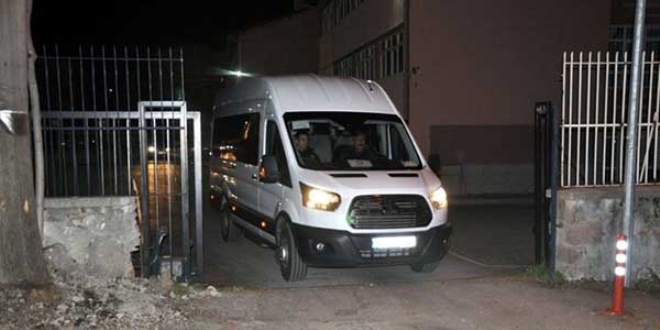 Başkent'te oy pusulalarının dağıtılma işlemi başladı