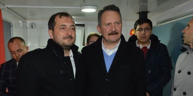 CHP, Tekirda'da 3 belediyeyi AK Parti'ye kaptrd