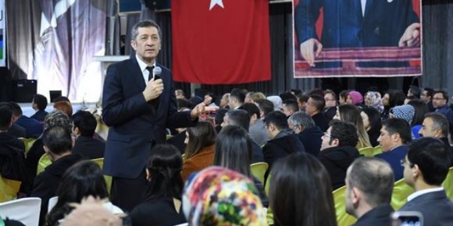 Bakan Seluk'tan otizmli dahi 'Jacob Barnett' paylam