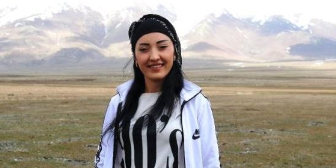 Atanamayan öğretmen köyüne muhtar oldu