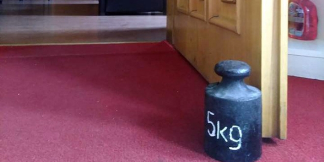 Belediye bakan kapsna 5 kg'lk arlk koydu