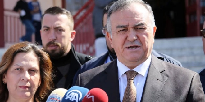 MHP'den İmamoğlu'na... Evinde otursun, Zübük filmini seyretsin