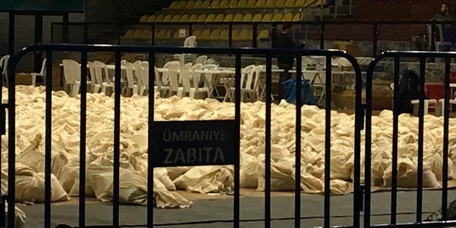 Ümraniye'de geçersiz oyların sayımı devam ediyor