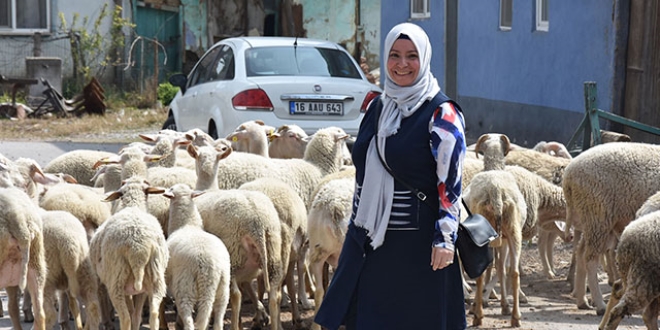Almanya'da yaşarken aday oldu, muhtar seçildi