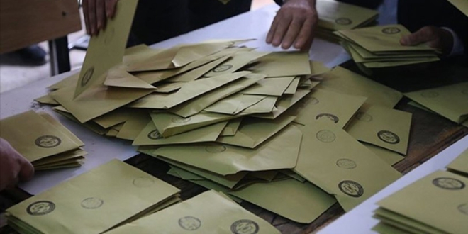 Uşak'ta geçersiz oyların sayımı tamamlandı