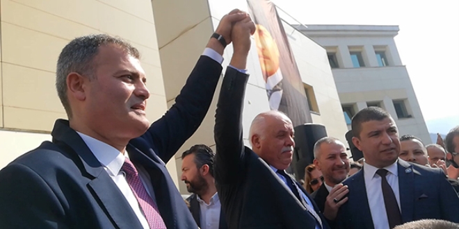 Belediye başkanlığı koltuğunu öğrencisine devretti