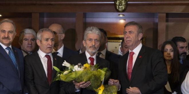 Mansur Yavaş, Mustafa Tuna'dan görevi devraldı