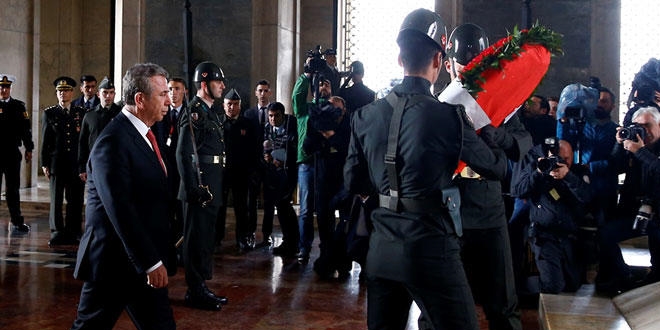 Mansur Yavaş Anıtkabir'i ziyaret etti