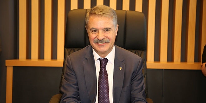 Belediyeyi devir-teslim aldığı gün haciz geldi