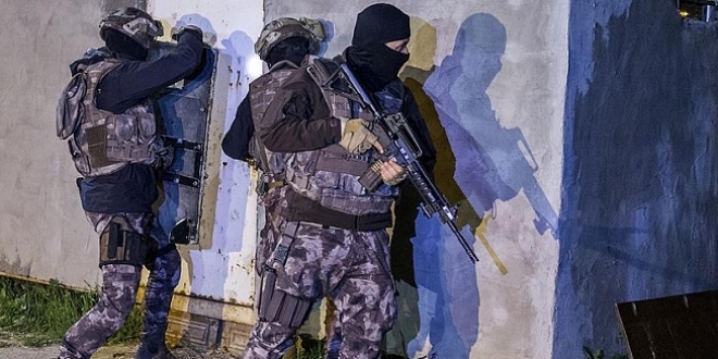 Terör örgütü PKK/KCK'nın haraç çetesine operasyon