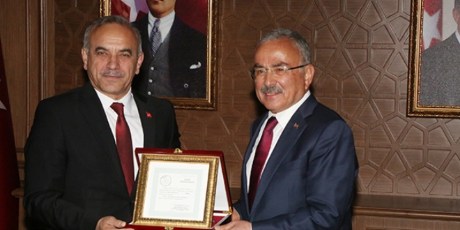 Ordu Büyükşehir Belediye Başkanı görevine başladı