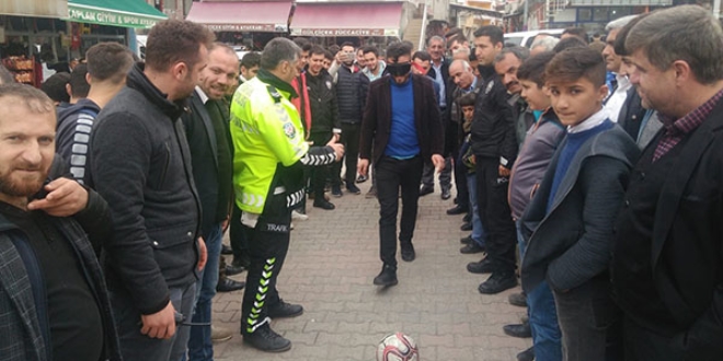 Alkolün etkisi özel gözlükle gözler önüne serildi