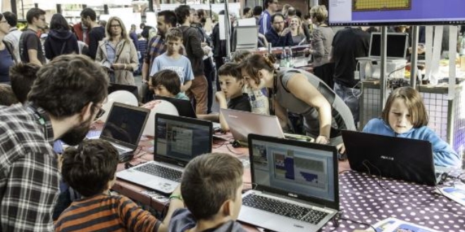 'Mahalle Akademi' öğrencilerin hizmetinde