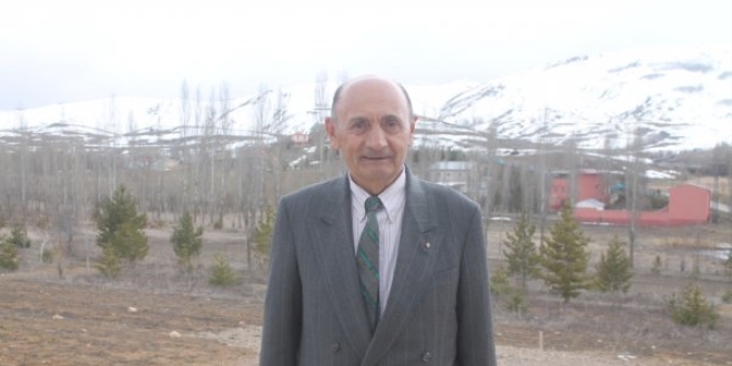 Köyün 'doktor' muhtarı
