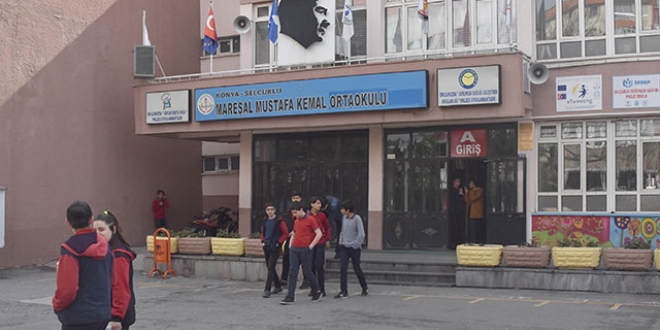 Konya'da, okullarda zil sesleri sustu