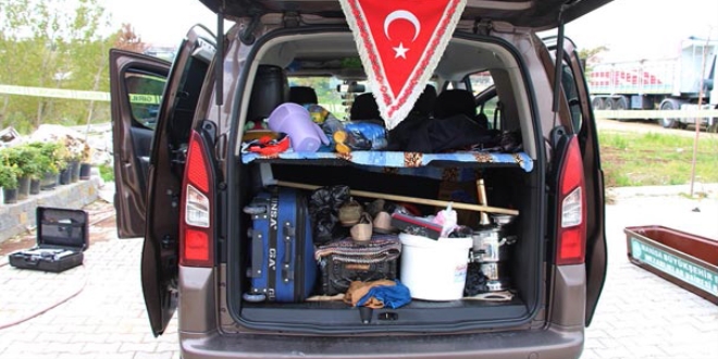 Park halindeki aracında ölü bulundu