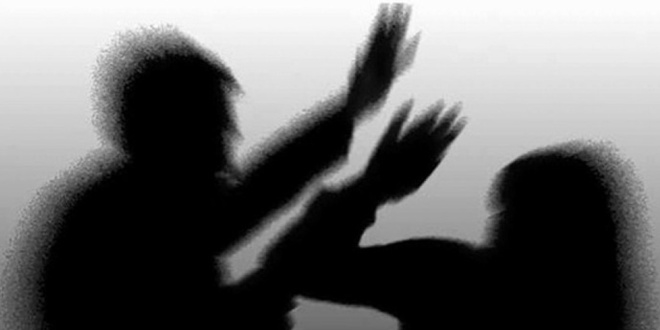 Kadına şiddet güvenlik kamerasında