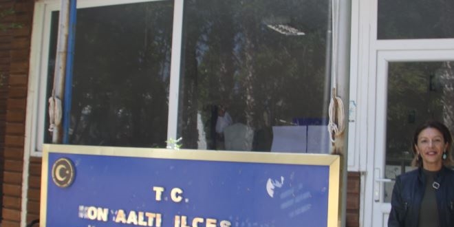 Mührünü çantasında taşıyan seyyar muhtar