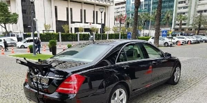 Tunç Soyer makam aracına bisiklet taşıyıcı taktırdı